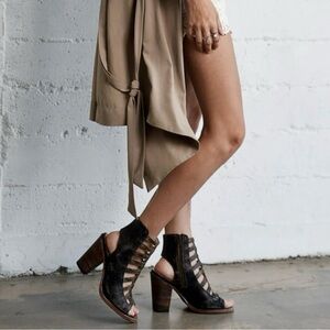 BED STU Occam Cage Gladiator Distressed Leather Heeled Sandals Boots Brown Tan